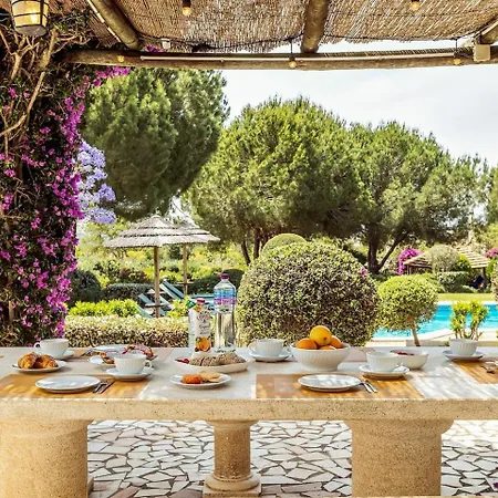 Lovely Very Private With Beautiful Gardens Villa *