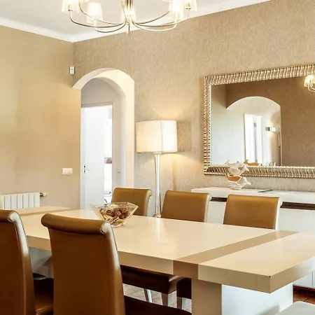 Lovely Very Private With Beautiful Gardens *