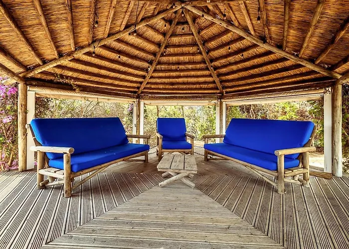 Lovely Very Private With Beautiful Gardens فيلة جويا