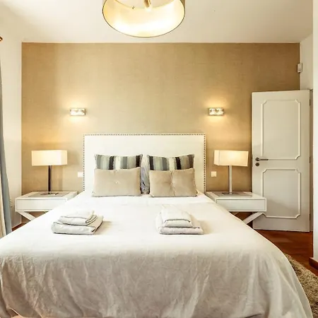 Last-Minute August 5Br Heated Pool In Albufeira *