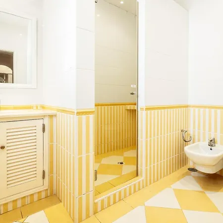 Last-Minute August 5Br Heated Pool In Albufeira *