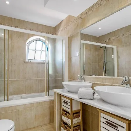 Villa Last-Minute August 5Br Heated Pool In Albufeira *